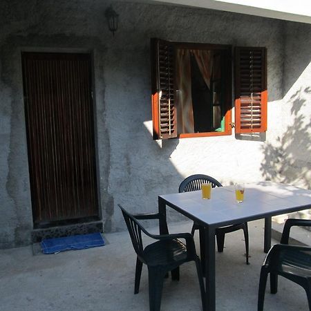 Hotel Petrcane Bagian luar foto