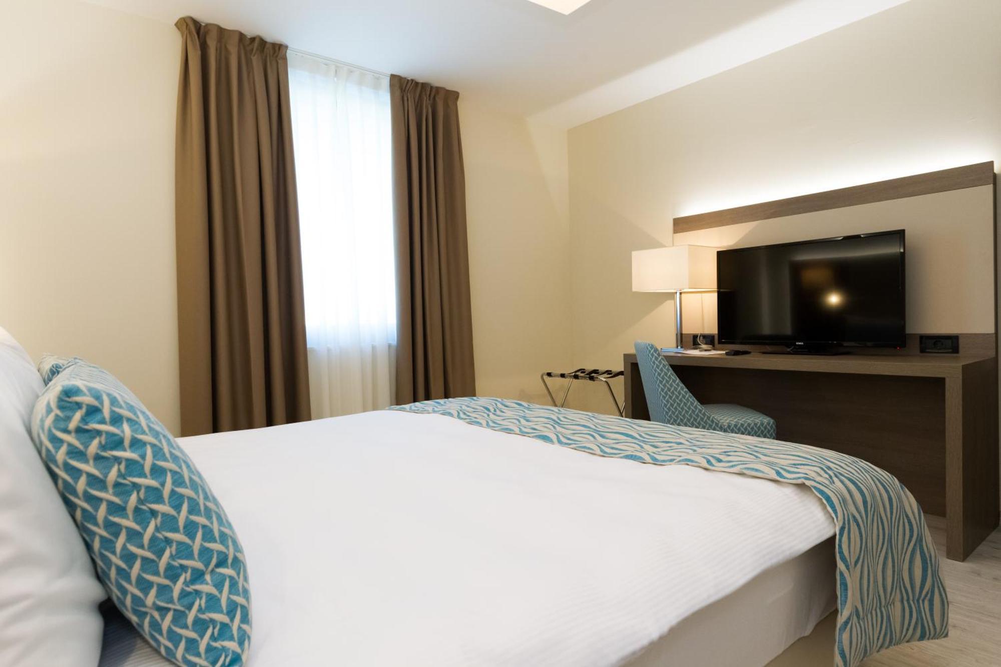 Hotel Petrcane Ruang foto